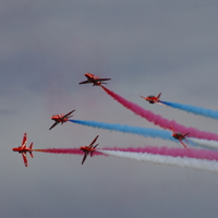 red arrows 9-25574