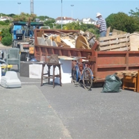 council skip at sandy lane car park 001
