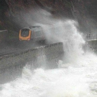 crosscountrytrainatdawlish